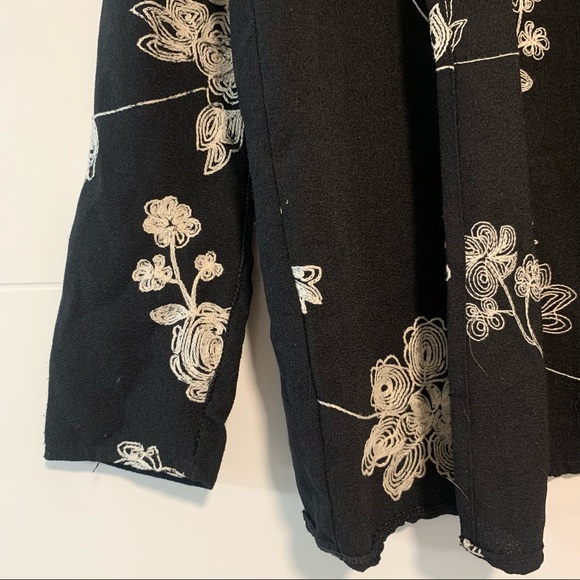 Lira | Embroidered Open Blazer/Jacket - Picture 5 of 14